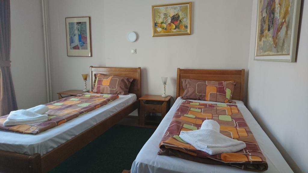 Hostel Bimbo Skopje Zewnętrze zdjęcie