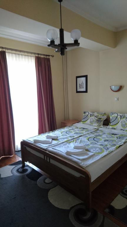 Hostel Bimbo Skopje Zewnętrze zdjęcie