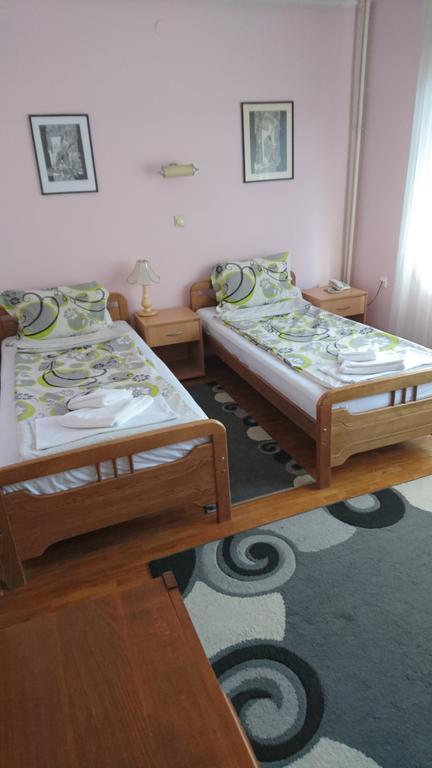 Hostel Bimbo Skopje Zewnętrze zdjęcie